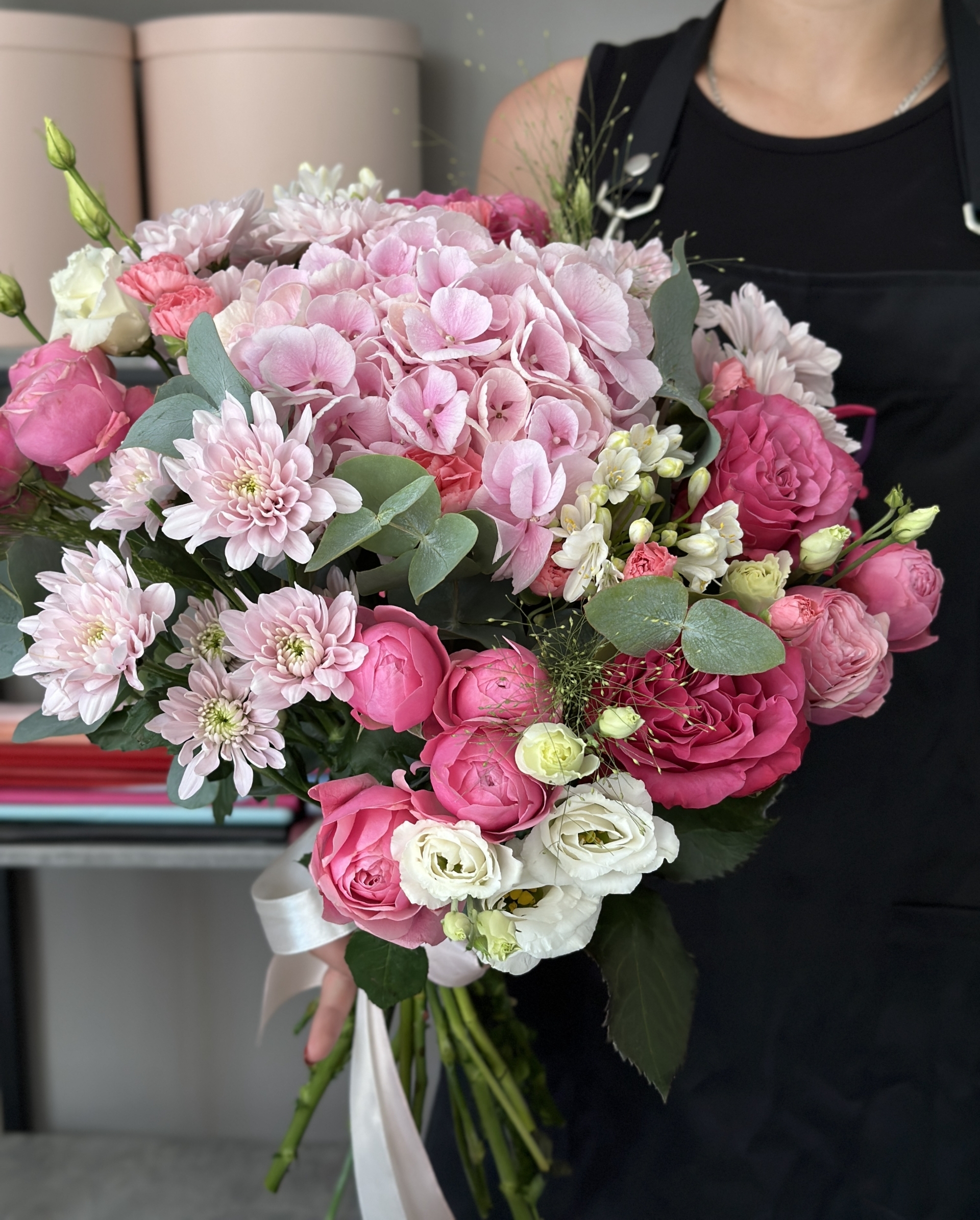 classic-bouquet-melody:-sounds-in-unison-with-heart