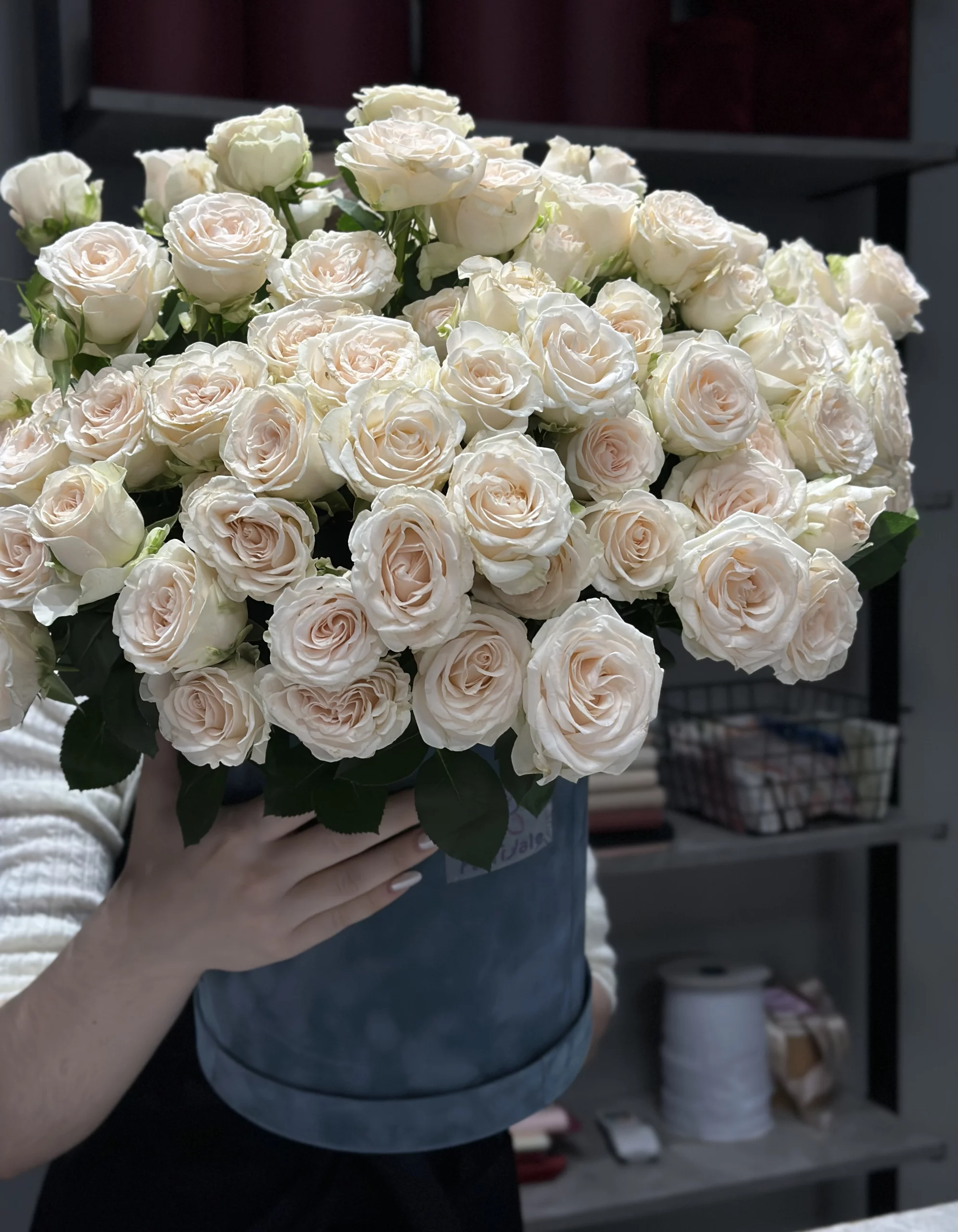 kompozitsiya-v-korobke-maten:-probuzhdenie-krasoty