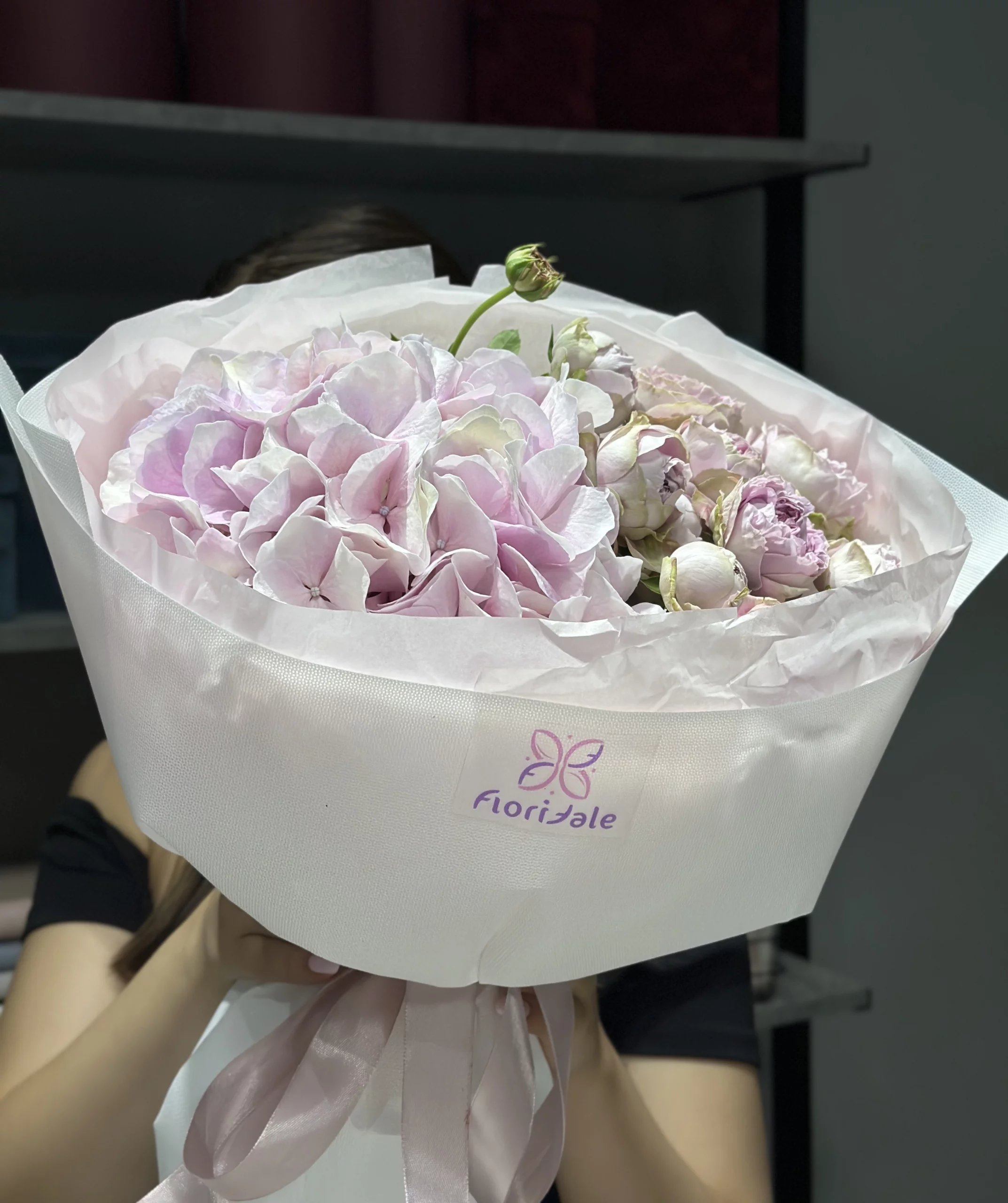 klassicheskiy-buket-zholi:-neveroyatno-milo