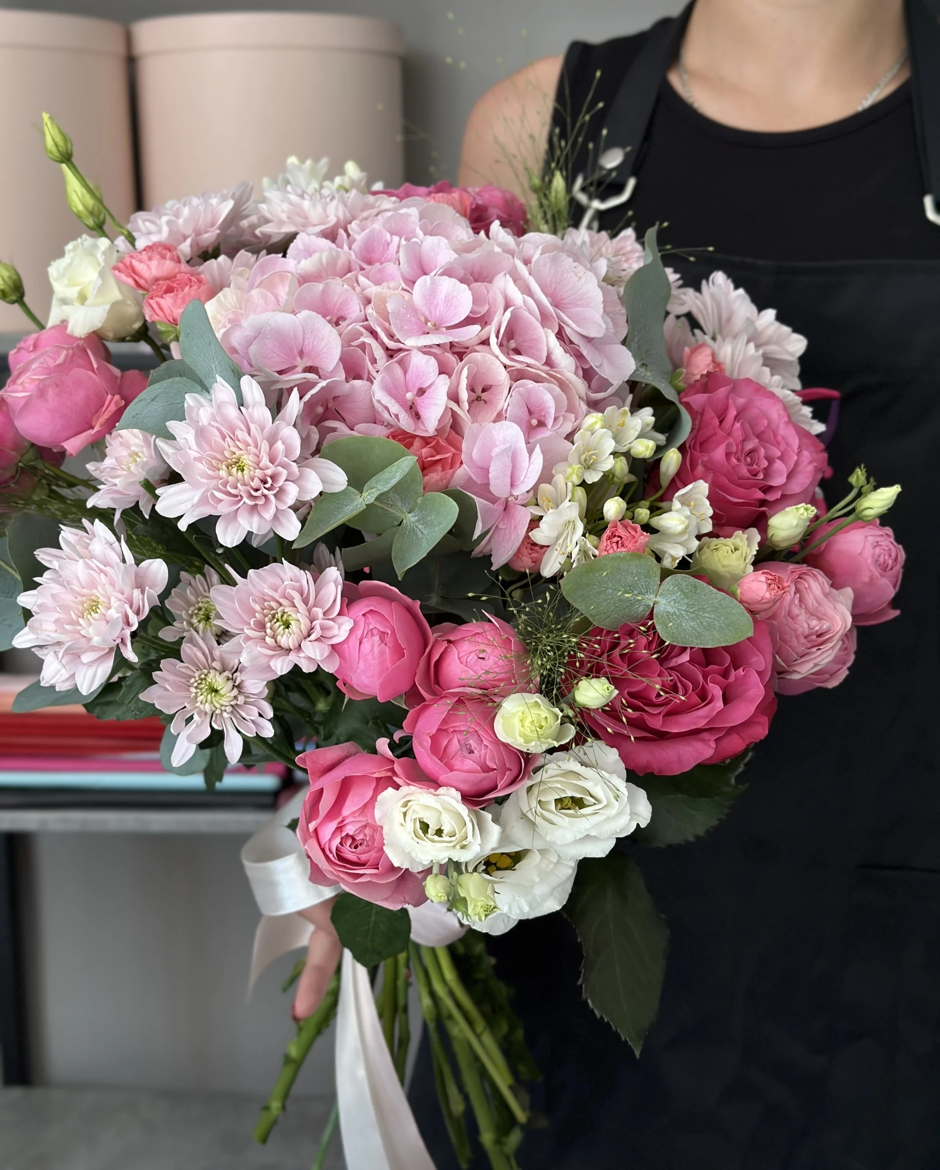 classic-bouquet-melody:-sounds-in-unison-with-heart